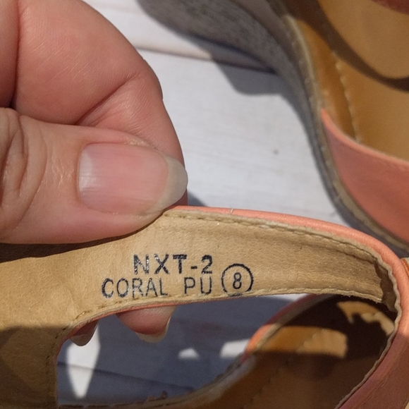 Beautiful Coral color sandals by Bella MarieπΊπΊπΈ - Picture 7 of 7